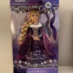 Disney Tangled 2021 Holiday Rapunzel Exclusive 11-Inch Doll [Special Edition]